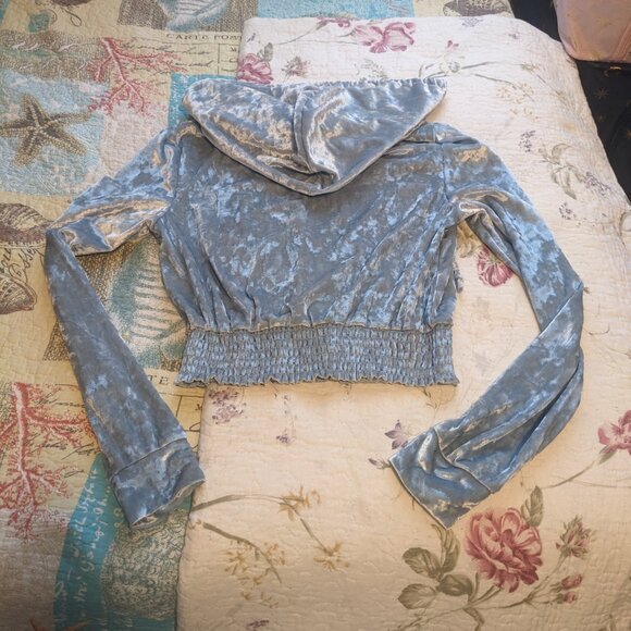 Crushed velvet hoodie - Picture 2 of 6